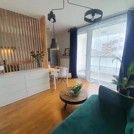Apartament Przy Metro Warsaw Exterior photo